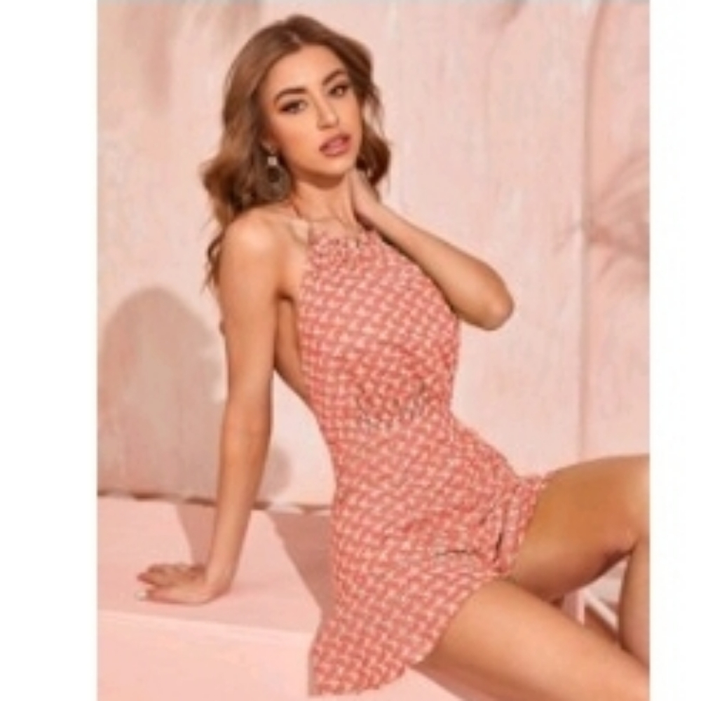 Textured floral lookibg halter romper